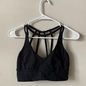 BLACK LULULEMON SPORTS BRA